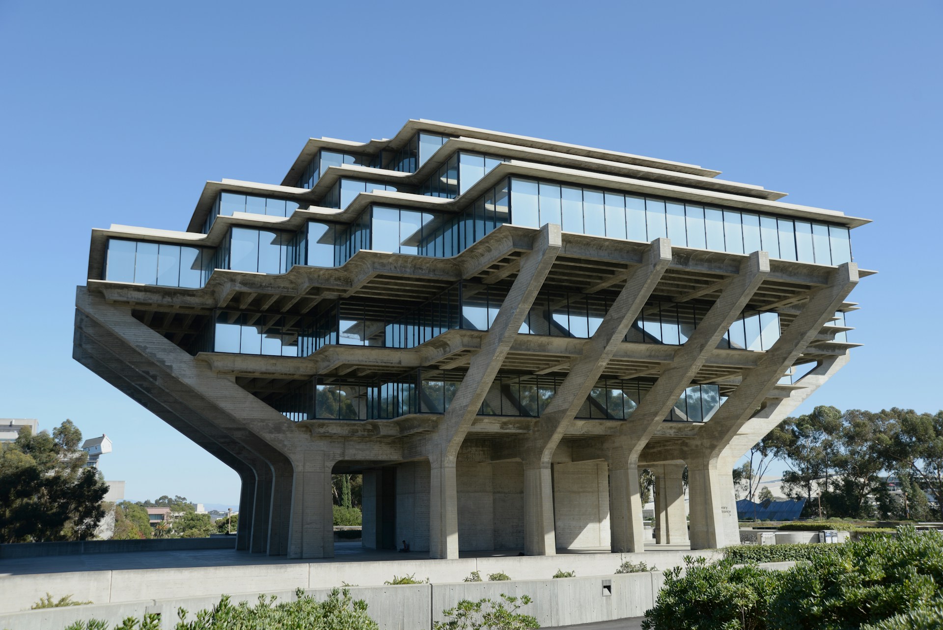 Geisel Library at UC San Diego, a modern architectural marvel with a futuristic design.